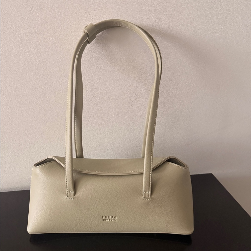 Freja New York Chrystie Bag in Sage Green